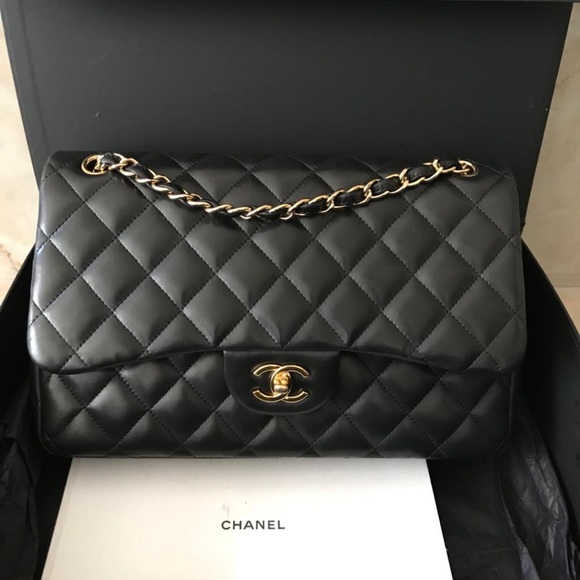 CHANEL Handbags - Chanel jumbo lambskin double flap